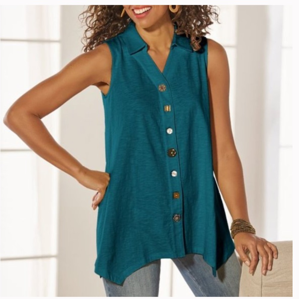 - ❤️❤️ Soft Surroundings Danielle
Button Tank size S❤️❤️like new